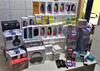 PRF apreende 2,3 mil mercadorias estrangeiras sem nota fiscal na Bahia