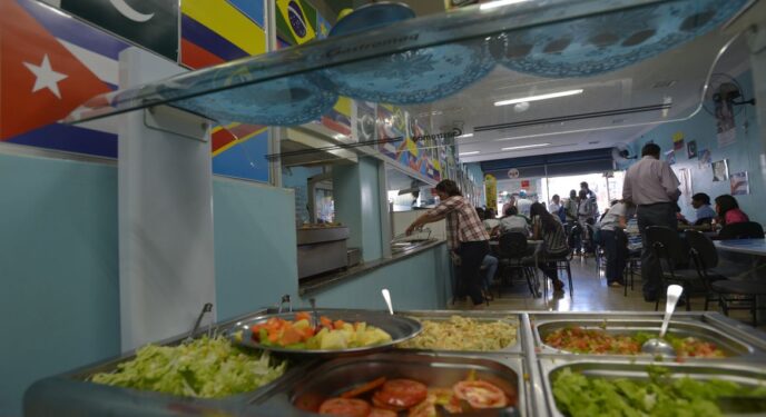 Aumena número de bares e restaurantes com prejuízo em agosto