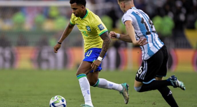 Eliminatórias: Brasil sem rumo perde da Argentina a primeira na história