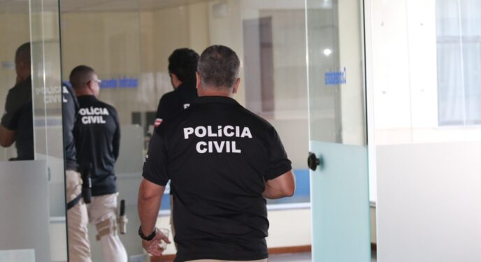 PM investigado por matar vizinho tem mandado de prisão cumprido na Bahia