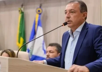 Garçom mata vereador e esfaqueia dono de restaurante e cliente