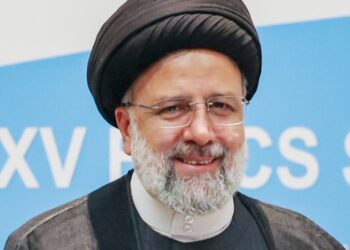 Morre em acidente aéreo o presidente do Irã