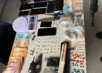 Dois suspeitos de tráfico morrem em confronto com a PM baiana