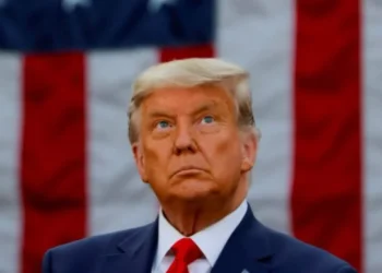 Donald Trump é considerado culpado em caso envolvendo suborno a atriz pornô