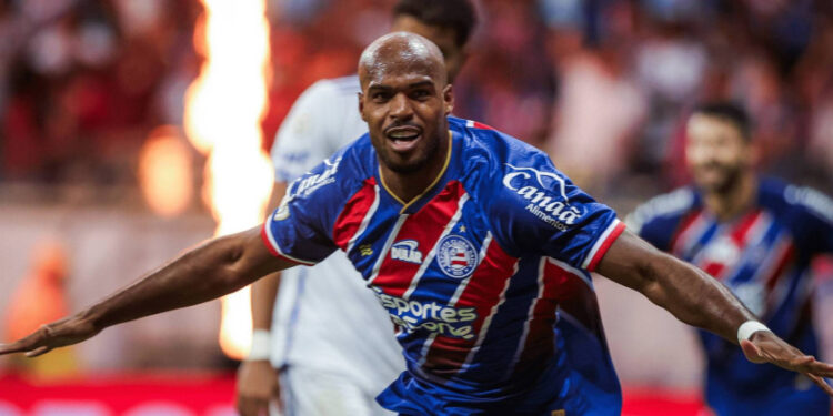 Brasileiro: Bahia goleia o Cruzeiro e Vitória perde para o Bragantino