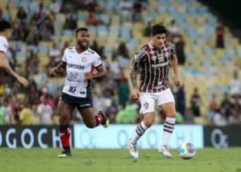 Zé Hugo faz jogada espetacular e Vitória vence o Fluminense no Rio