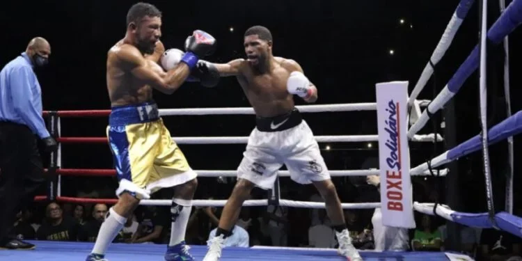 Baiano Hebert e Esquiva Falcão lutam neste sábado