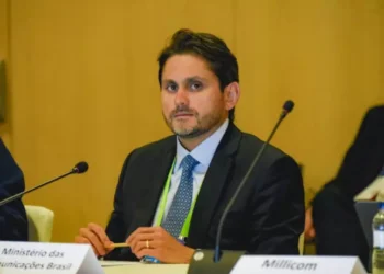 Auditoria aponta pagamentos indevidos e irregularidades em obras de ministro