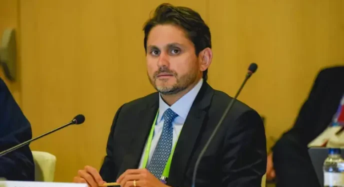 Auditoria aponta pagamentos indevidos e irregularidades em obras de ministro