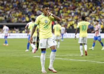 Copa América: Depois de estreia sem brilho Brasil derrota Paraguai