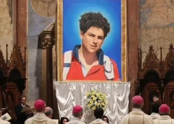 Papa aprova canonização do 1º ‘millennial’ santificado