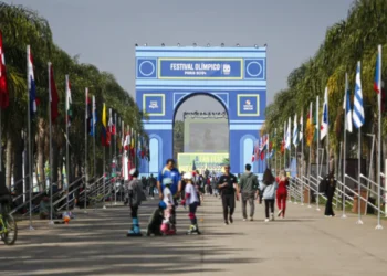 COB tenta explicar uso inadequado de drone na Vila Olímpica em Paris