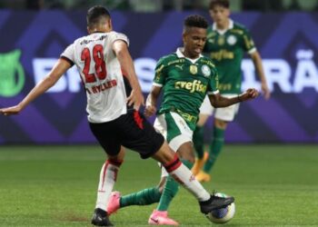 Brasileiro: Vitória vence o Palmeiras e o Bahia cede empate ao Inter