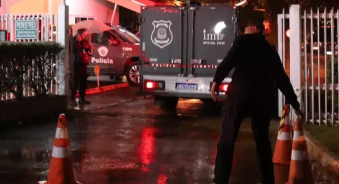 Mais de 10 corpos já foram retirados de avião que caiu em São Paulo