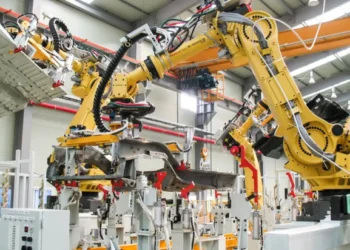 Receita do setor de máquinas e equipamentos cai em julho