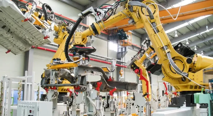 Receita do setor de máquinas e equipamentos cai em julho