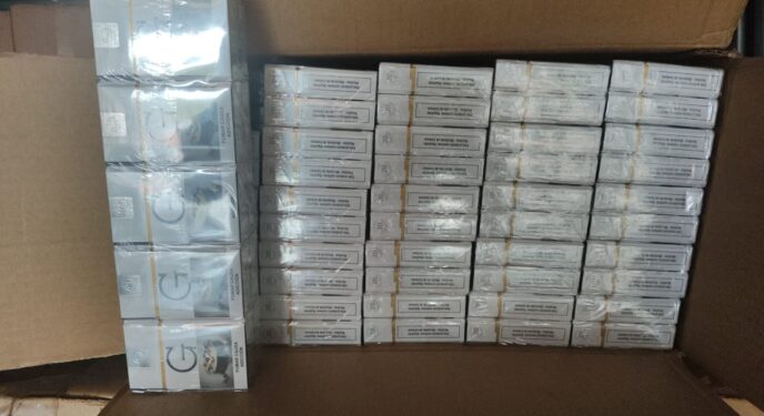 PM apreende carga irregular de cigarro avaliada em R$ 2 milhões