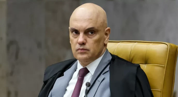 Deputados dos EUA pedem para barrar entrada de Moraes no país