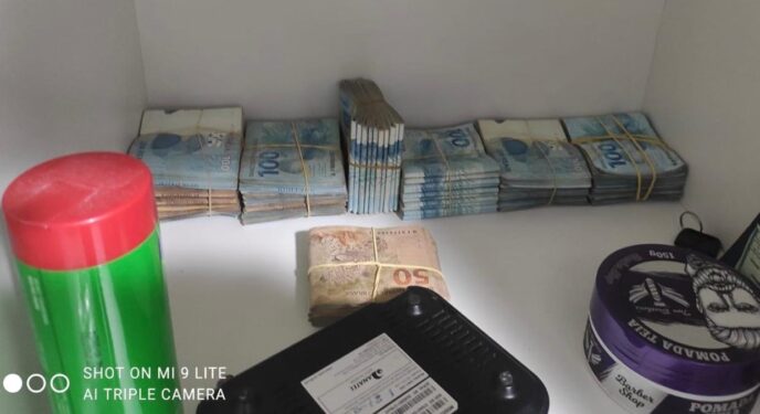 Operação da PF e Receita afasta servidores do cargo na Bahia e outros 2 estados