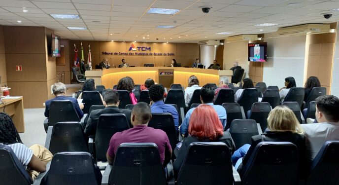 TCM aprova com ressalvas de duas Prefeituras baianas