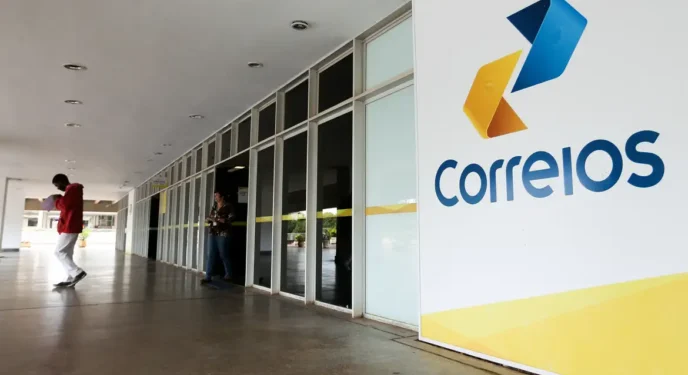 Correios abrem inscrições para concurso