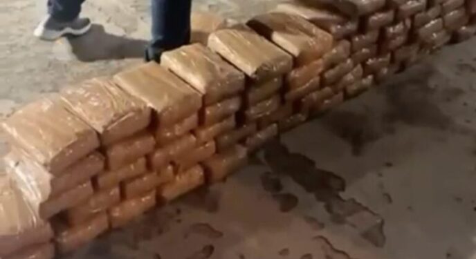 Operação policial na Bahia e mais 3 estados encontra 200 kg de cocaína
