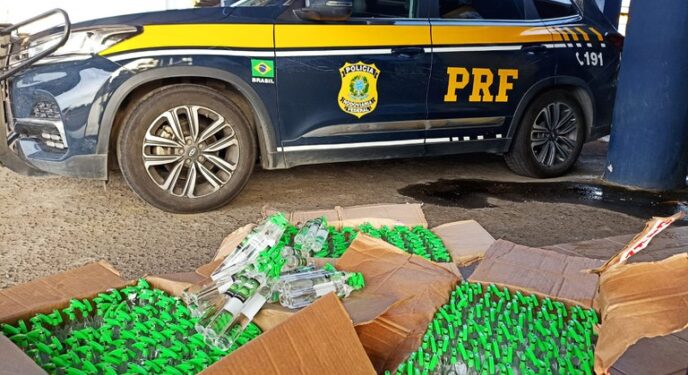 PRF apreende 600 frascos de lança-perfume na Bahia