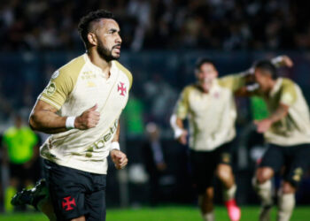 Brasileiro: Bahia esquece o jogo por 32 minutos e perde para o Vasco