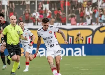 Brasileiro: Vitória derrota o Bragantino em casa