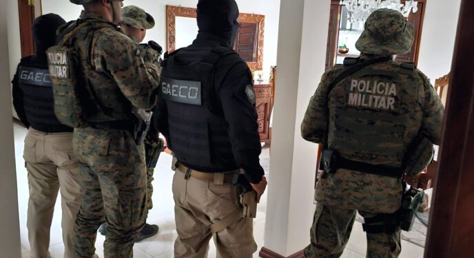 Operação cumpre 7 mandados em combate à lavagem de dinheiro de organização criminosa