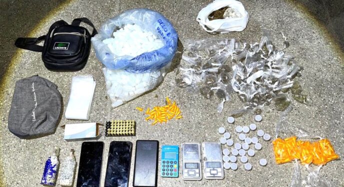 PM prende suspeitos de tráfico de drogas na Bahia