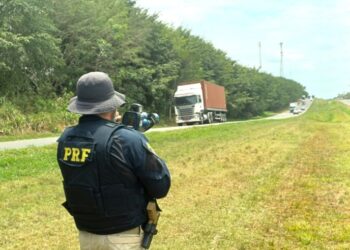 PRF registra alta incidência de excesso de velocidade em BR baiana