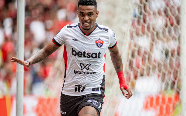 Brasileiro: Vitória se despede empatando com o Flamengo
