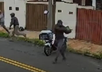 Assaltantes invadem banco pelo teto e levam R$ 800 mil em São Paulo