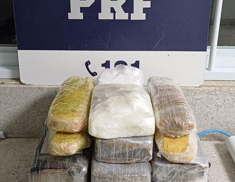 PRF prende homem com mais de 7 kg de drogas em um ônibus na Bahia