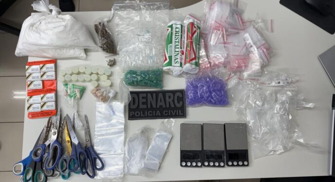 Polícia Civil desativa laboratório de drogas e cumpre mandados na Bahia