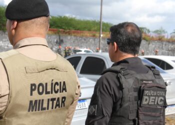 Falso policial é preso com 5 veículos roubados na Bahia