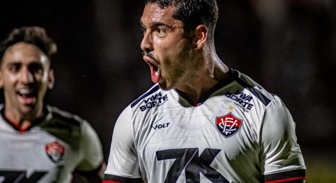 Baianinho: Vitória goleia Atlético e garante vaga na final