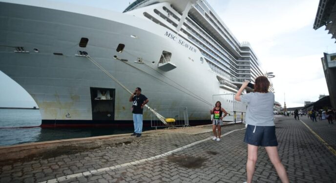 Salvador recebe 2 Cruzeiros com 7,7 mil passageiros para o Carnaval