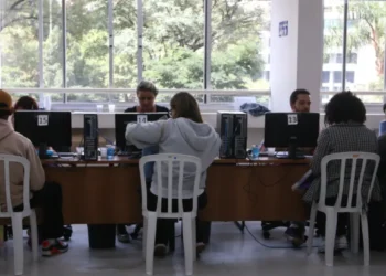 De novo consumidor poderá negociar dívidas em mutirão com 160 instituições