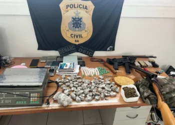 Polícia Civil fecha laboratório de drogas na Bahia; um preso em flagrante