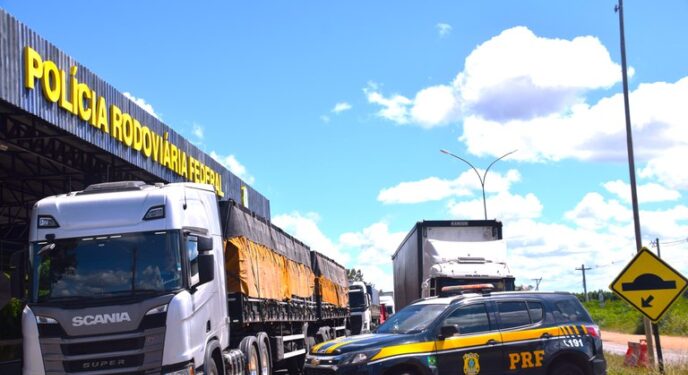 PRF fiscaliza o descanso do motorista profissional na Bahia