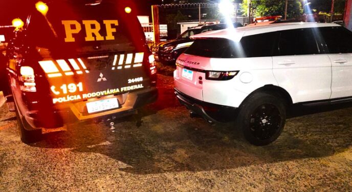 PRF recupera Land Rover Evoque roubado comprado por R$ 130 mil na Bahia