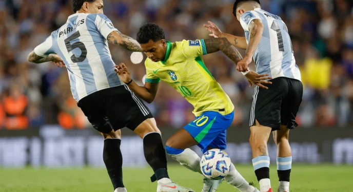 Eliminatórias: Brasil é goleado pela Argentina