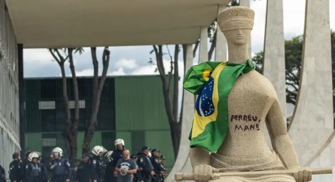 STF marca julgamento Débora que pichou estátua com batom