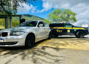 Motorista de BMW com registro de estelionato é detido pela PRF