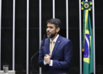 Recado: Deputado recusa convite para ser ministro do governo Lula