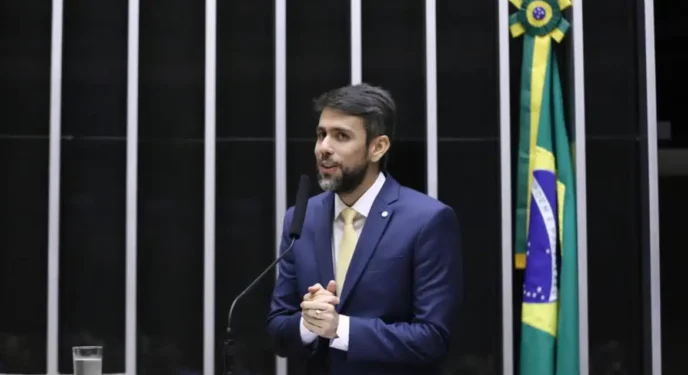Recado: Deputado recusa convite para ser ministro do governo Lula