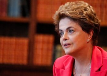 Dilma Rousseff volta a ter pedido de anistia analisado e quer indenização