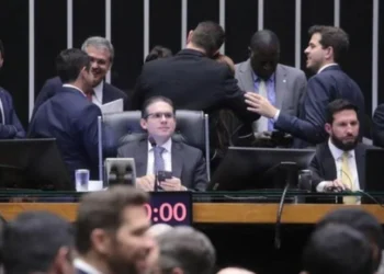 Câmara deve derrotar o Governo para impedir reajuste do IOF